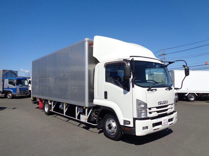 いすゞ 中型トラック ドライバンエアサスpg付 在庫検索 株式会社 芳真