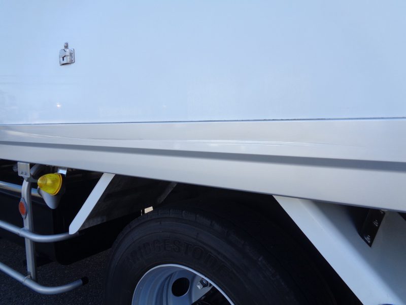日野 中型トラック 冷凍車エアサス格納PG付 画像