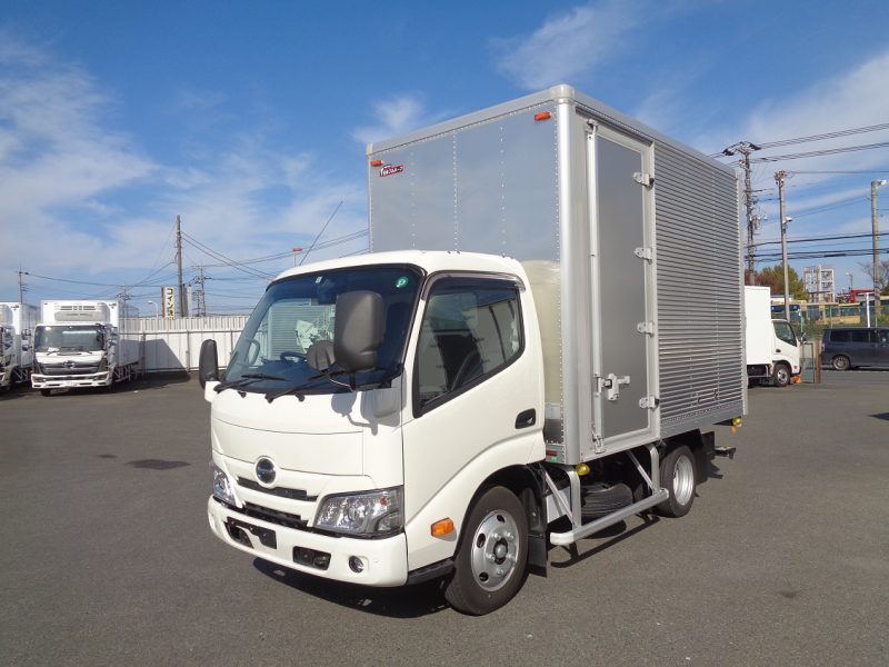 日野 小型トラック ドライバン(AT車・5ｔ未満)内高H=2.22 画像