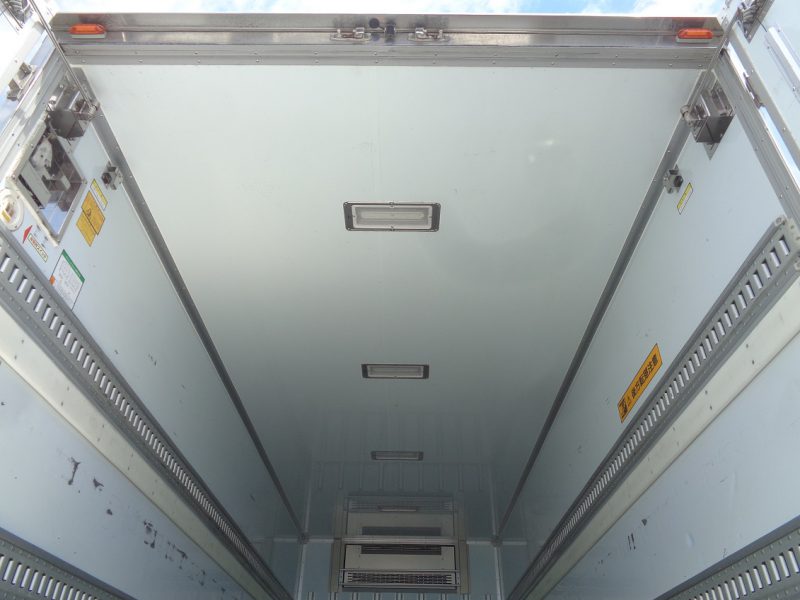 いすゞ 中型トラック 冷凍車PG付 画像
