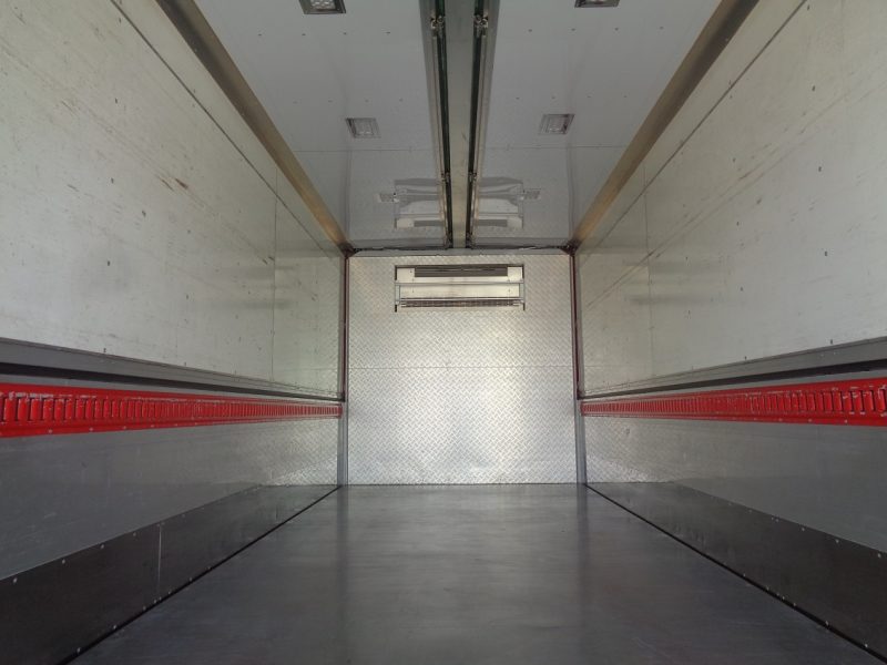 いすゞ 大型トラック 冷凍ウィングエアサス格納PG付(3.9t)6.5m 画像