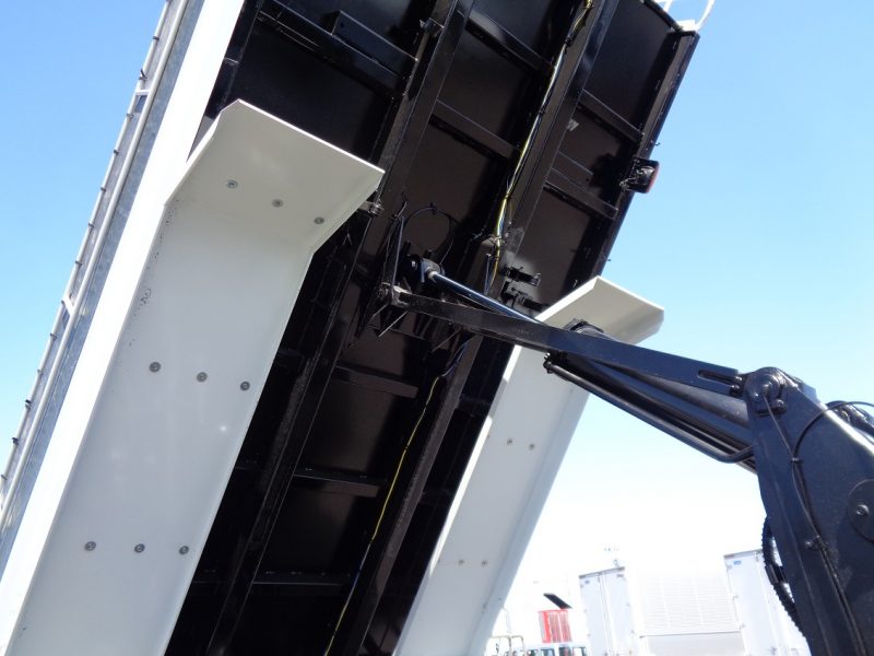 三菱 大型トラック ダンプ土砂(5.1m) 画像