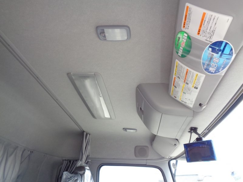 日産UD 大型トラック ダンプ土砂(5.1m)リターダー付 画像