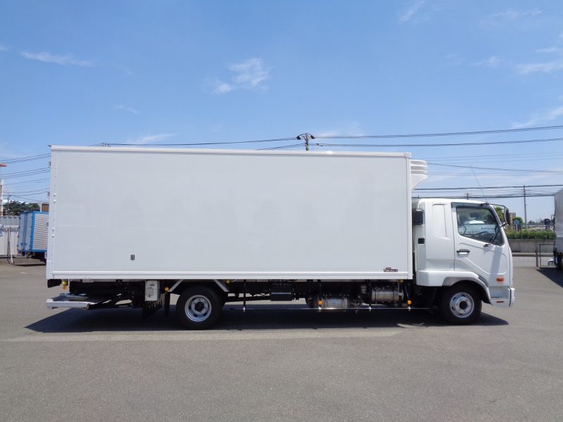 三菱 中型トラック 冷凍車ワイド格納PG付(スタンバイ付)断熱100mm 画像