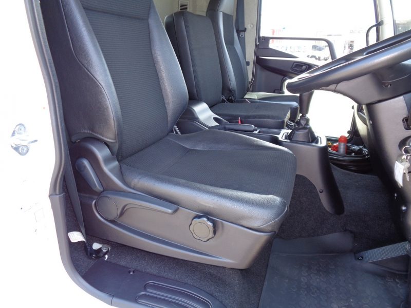 三菱 中型トラック 冷凍車ワイド格納PG付(スタンバイ付)断熱100mm 画像
