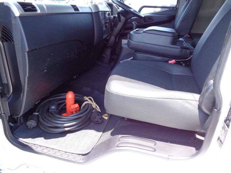 三菱 中型トラック 冷凍車ワイド格納PG付(スタンバイ付)断熱100mm 画像