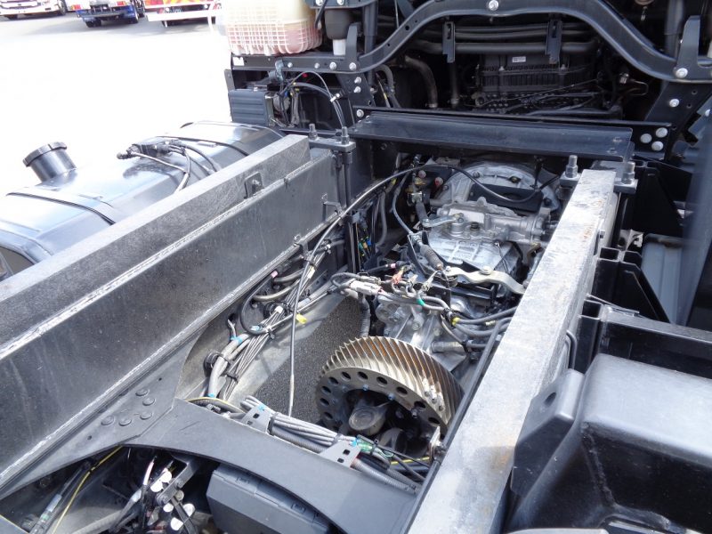 日産UD 大型トラック ダンプ土砂(5.1m)リターダー付 画像