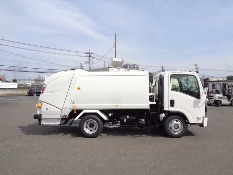ニッサン 小型トラック 塵芥車(プレス式)5.9m3 画像