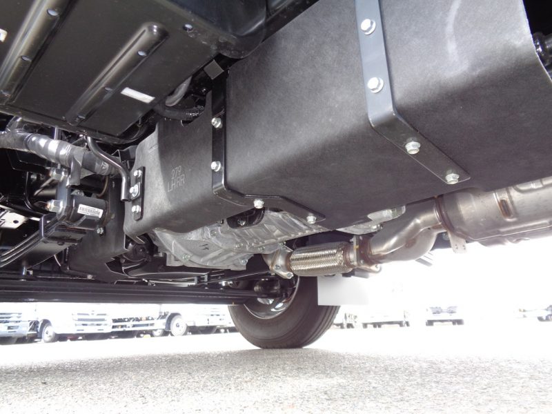 ニッサン 小型トラック 塵芥車(プレス式)5.9m3 画像