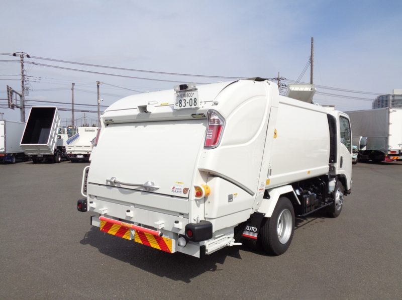 ニッサン 小型トラック 塵芥車(プレス式)5.9m3 画像