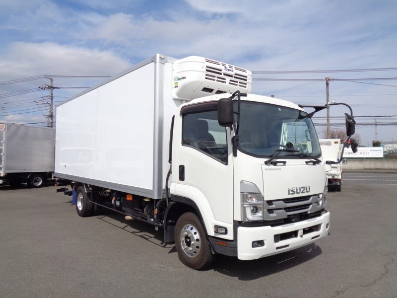 いすゞ 中型トラック 冷凍車PG付 画像