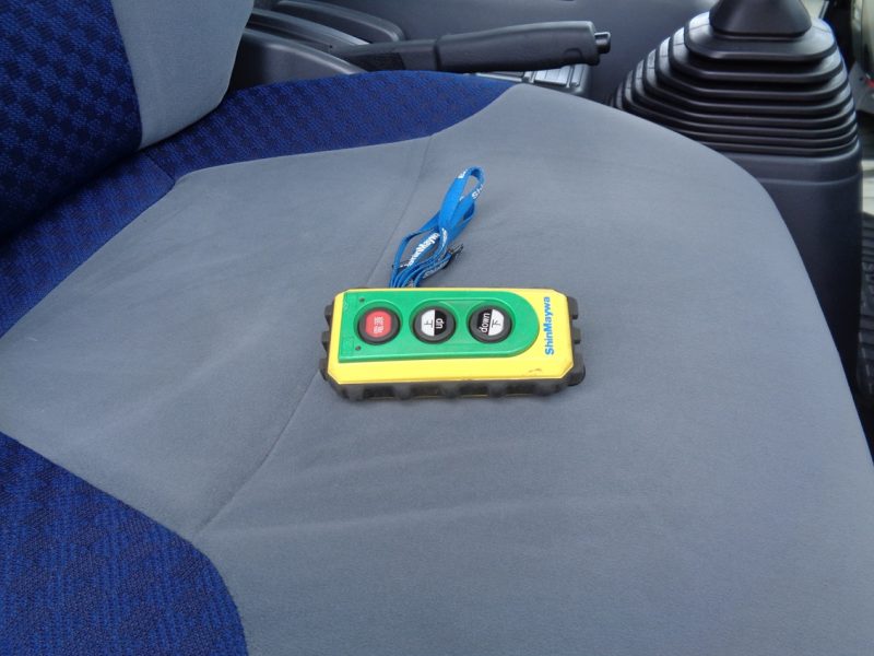 いすゞ 中型トラック 冷凍車PG付 画像