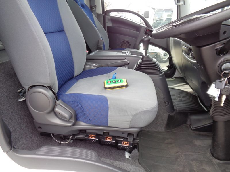 いすゞ 中型トラック 冷凍車PG付 画像