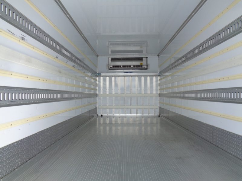 いすゞ 中型トラック 冷凍車PG付 画像