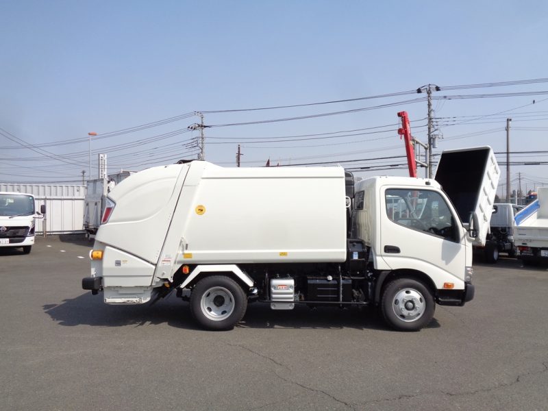 トヨタ 小型トラック 塵芥車(プレス式)4.3m3 画像