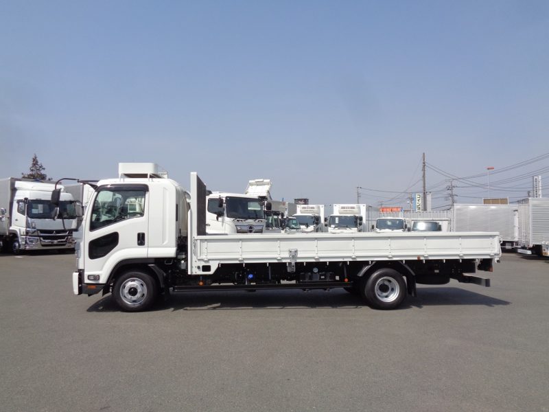 日産UD 中型トラック 平ボデー5.7m 画像