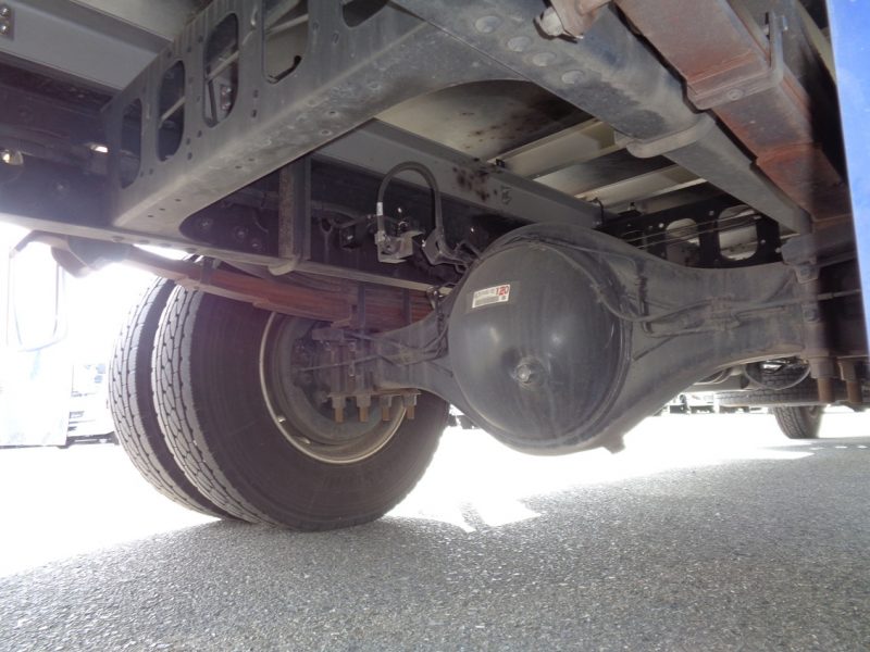 いすゞ 中型トラック 冷凍車PG付 画像