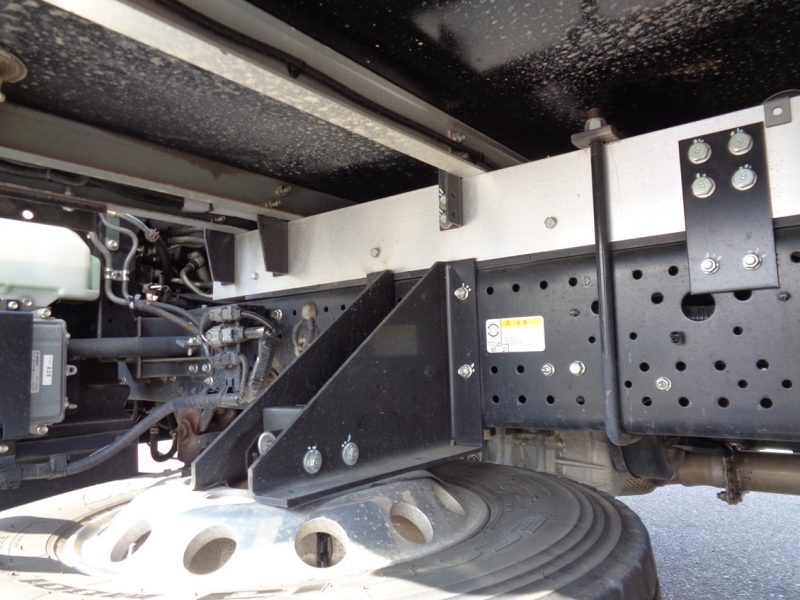 いすゞ 中型トラック 冷凍車PG付 画像