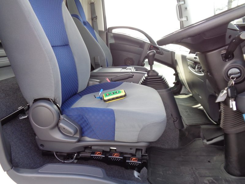 いすゞ 中型トラック 冷凍車PG付 画像