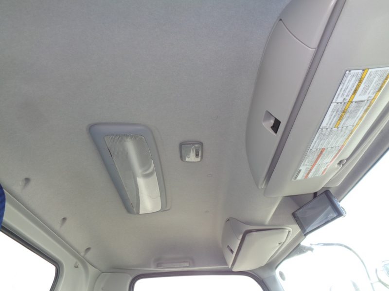 いすゞ 中型トラック 冷凍車PG付 画像
