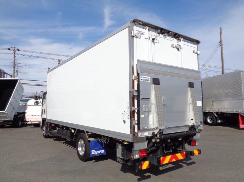 いすゞ 中型トラック 冷凍車PG付 画像