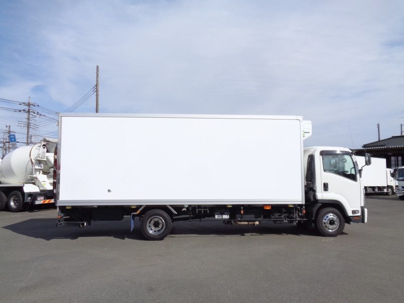 いすゞ 中型トラック 冷凍車PG付 画像