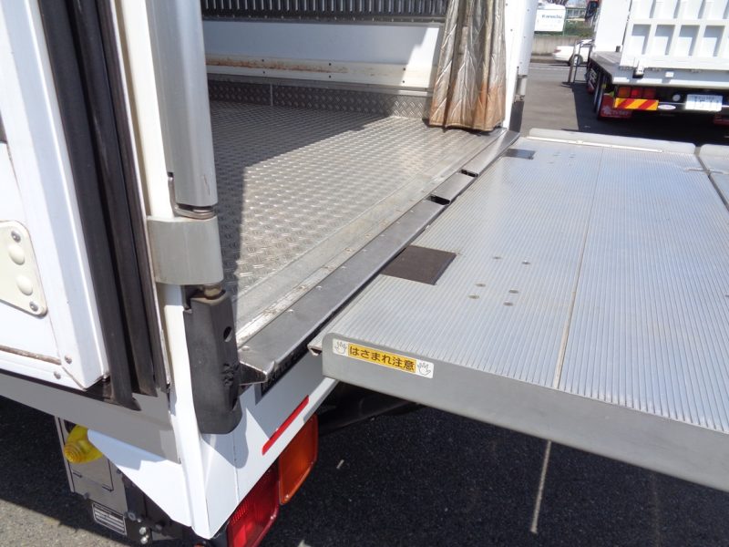 いすゞ 中型トラック 冷凍車エアサス格納PG付(RHシステム) 画像