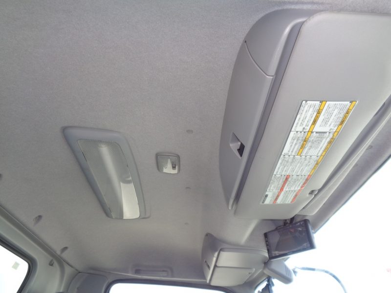 いすゞ 中型トラック 冷凍車エアサス格納PG付(RHシステム) 画像