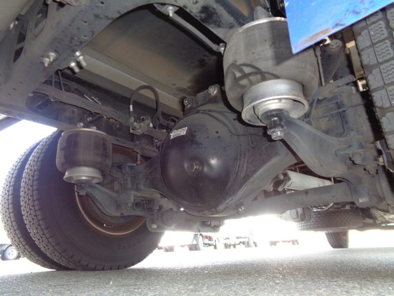いすゞ 中型トラック 冷凍車エアサス格納PG付(RHシステム) 画像