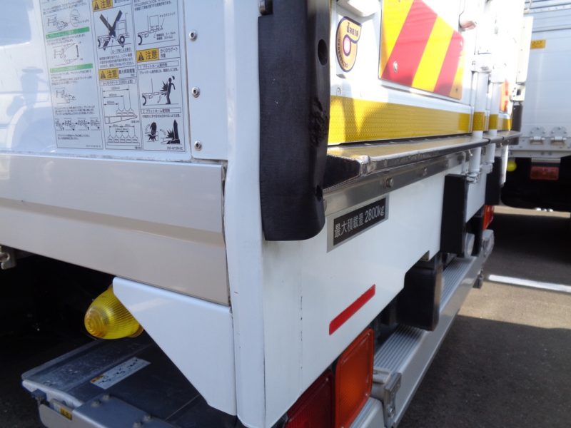 いすゞ 中型トラック 冷凍車エアサス格納PG付(RHシステム) 画像