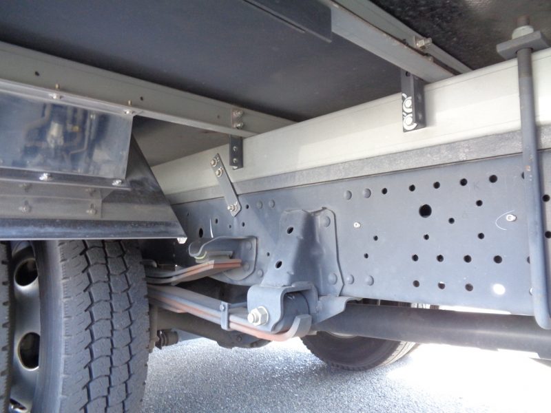 いすゞ 小型トラック 冷凍車中温格納PG付(5.5m)加温付 画像