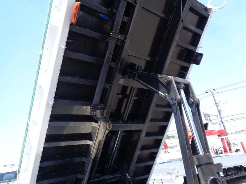 三菱 大型トラック 増tセフティーダンプ(7.0t)4.0m 画像