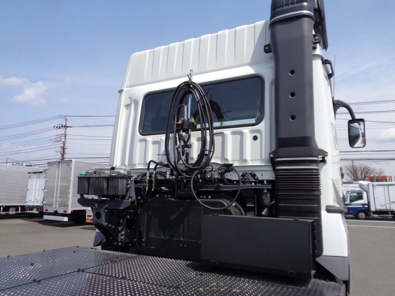 三菱 大型トラック トラクタハイルーフ18ｔ(シフトパイロット)2デフ 画像