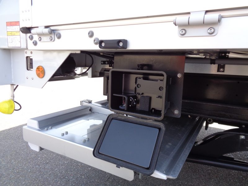 日野 中型トラック ウィングワイドエアサスハイルーフ格納PG付 画像