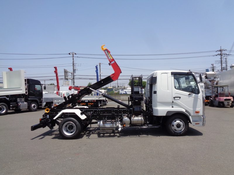 三菱 中型トラック フックロール 画像