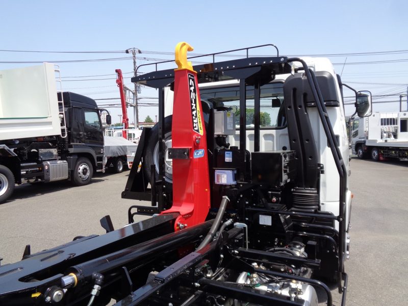 三菱 中型トラック フックロール 画像
