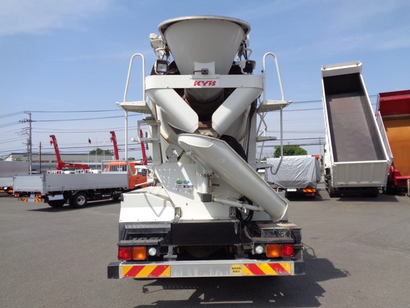 いすゞ 大型トラック ミキサー4.2m3カヤバ 画像