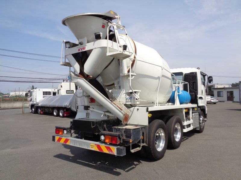 いすゞ 大型トラック ミキサー4.2m3カヤバ 画像