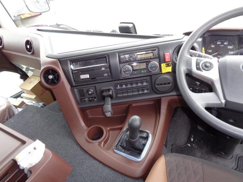 日野 大型トラック 深ダンプハイルーフGVW25ｔ 画像