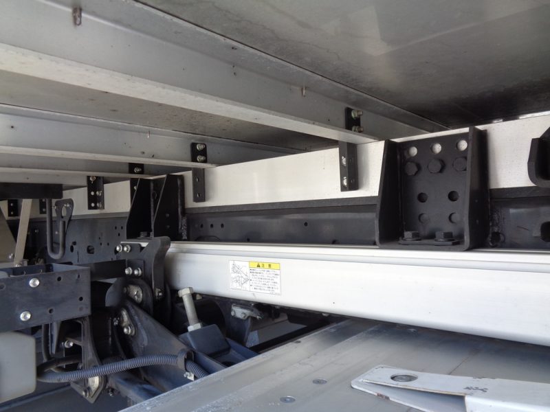 いすゞ 中型トラック 冷凍車エアサス格納PG付(スタンバイ・加温付) 画像