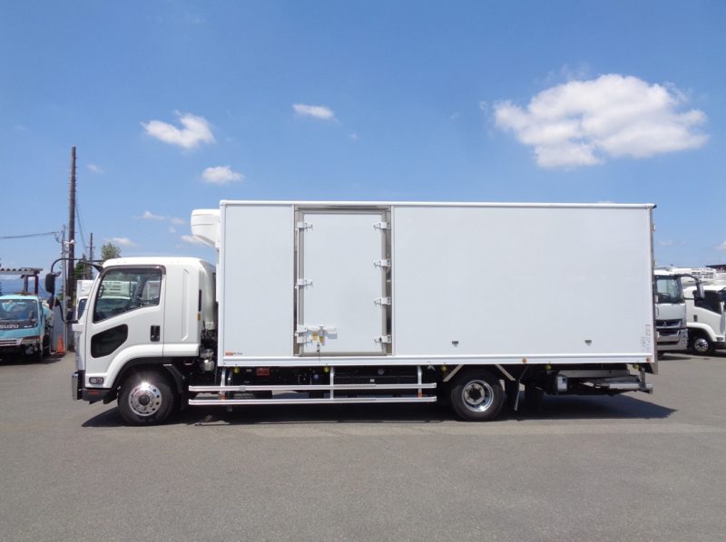 いすゞ 中型トラック 冷凍車エアサス格納PG付(スタンバイ・加温付) 画像