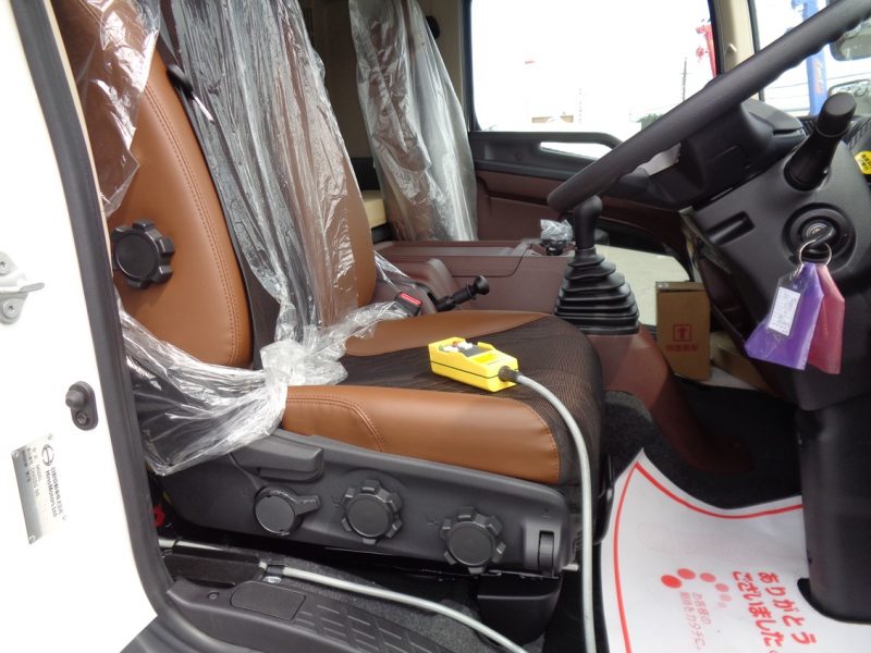 日野 大型トラック 増tロングアームロール8.2t(ロング・ショート切替) 画像