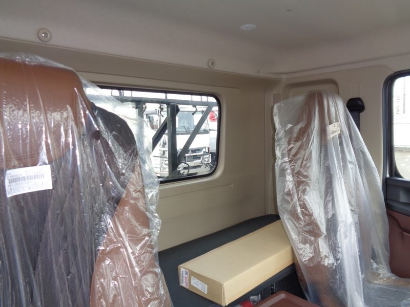 日野 大型トラック 増tロングアームロール8.2t(ロング・ショート切替) 画像