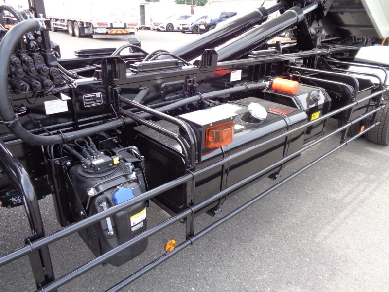 日野 大型トラック 増tロングアームロール8.2t(ロング・ショート切替) 画像