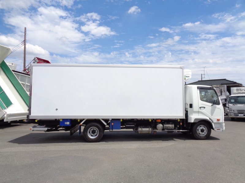 三菱 中型トラック 冷凍車ワイド格納PG付(スタンバイ付) 画像