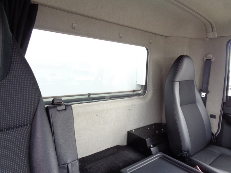 三菱 中型トラック 冷凍車ワイド格納PG付(スタンバイ付) 画像