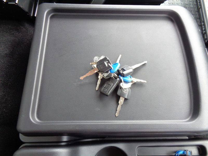三菱 中型トラック 冷凍車ワイド格納PG付(スタンバイ付) 画像