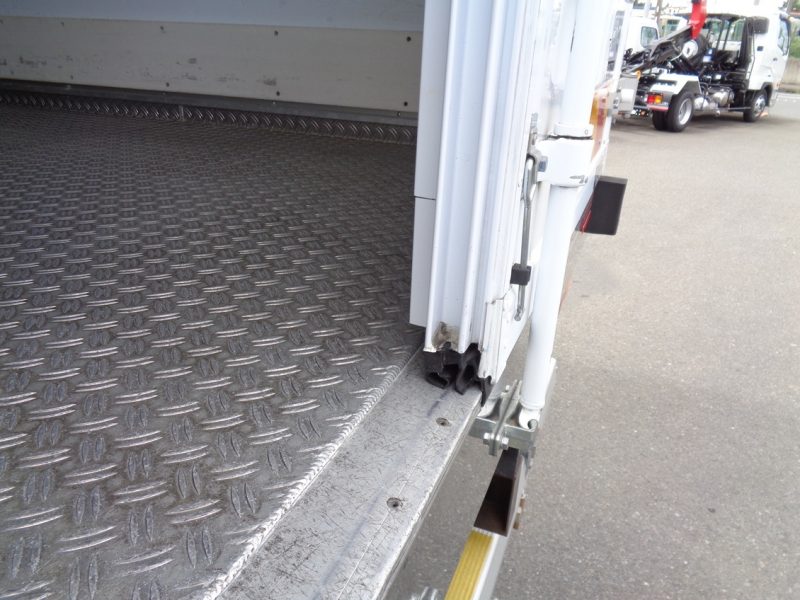 三菱 中型トラック 冷凍車ワイド格納PG付(スタンバイ付) 画像