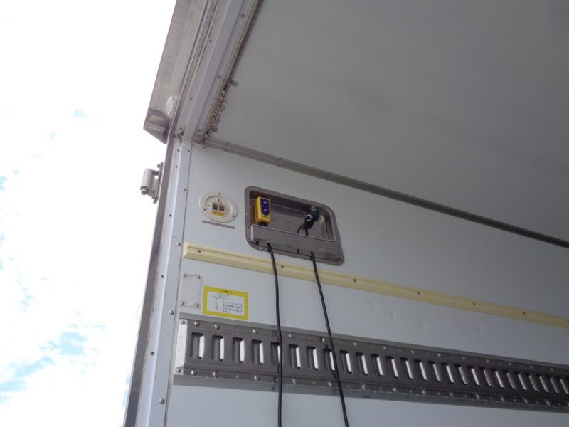 三菱 中型トラック 冷凍車ワイド格納PG付(スタンバイ付) 画像
