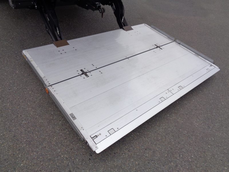 三菱 中型トラック 冷凍車ワイド格納PG付(スタンバイ付) 画像